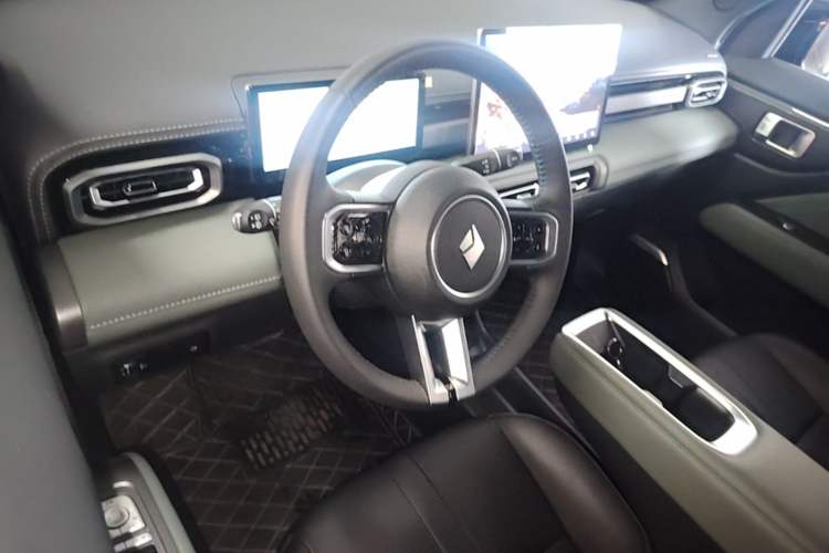 Used Baojun Spark EUV 2025 Flagship Edition 5 Seats Steering Wheel