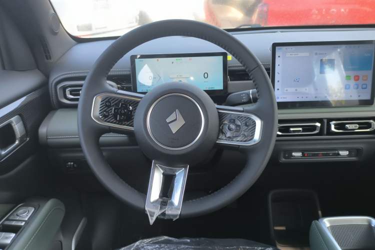Used Baojun Spark EUV 2025 Flagship Edition 5 Seats Steering Wheel