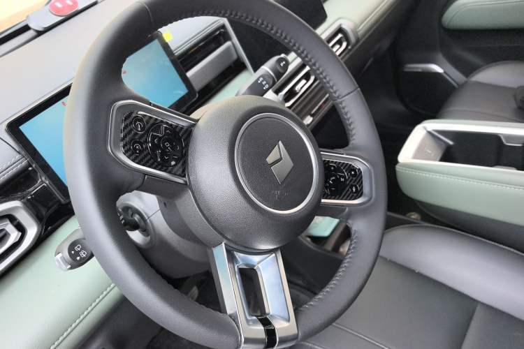 Used Baojun Spark EUV 2025 Flagship Edition 5 Seats Steering Wheel