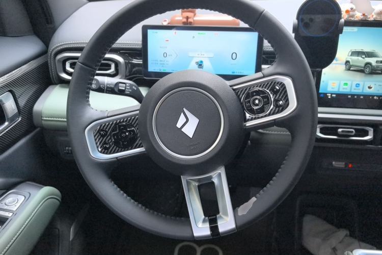 Used Baojun Spark EUV 2025 Smart Luxury Edition 5 Seats Steering Wheel