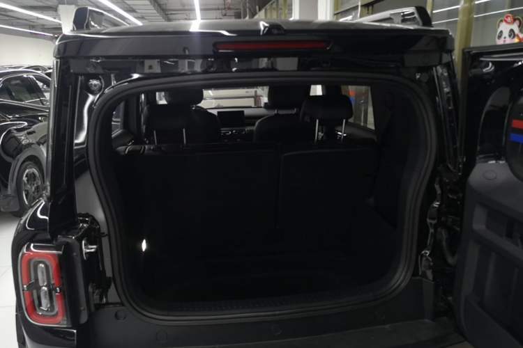 Used Baojun Spark EUV 2025 Flagship Edition 5 Seats Trunk