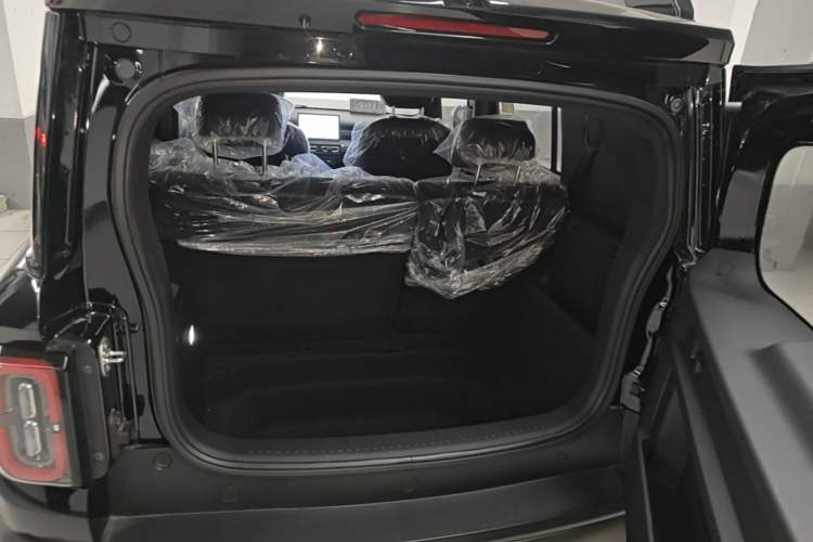 Used Baojun Spark EUV 2025 Flagship Edition 5 Seats Trunk