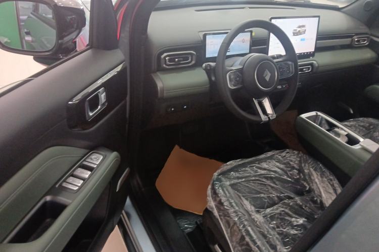 Used Baojun Spark EUV 2025 Flagship Edition 5 Seats Driver Seat