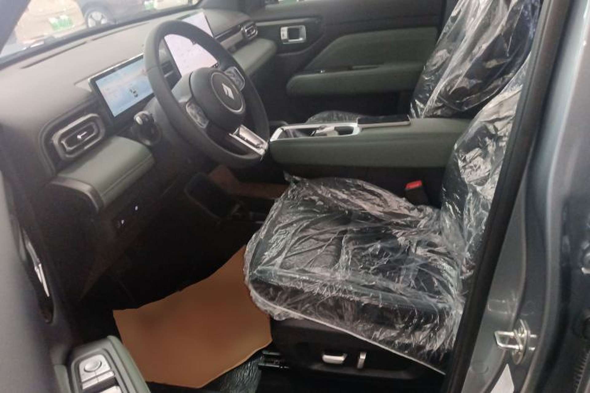 Used Baojun Spark EUV 2025 Flagship Edition 5 Seats Left Front Seat