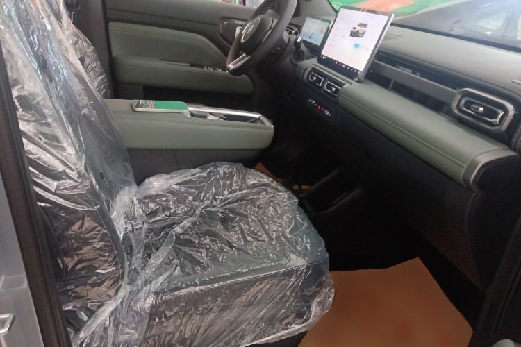 Used Baojun Spark EUV 2025 Flagship Edition 5 Seats Right Front Seat