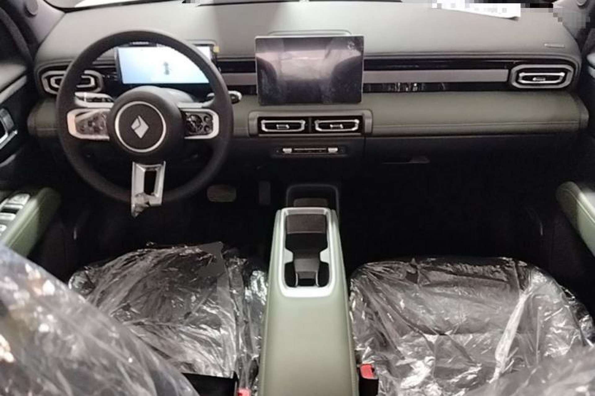 Used Baojun Spark EUV 2025 Smart Luxury Edition 5 Seats Center Console