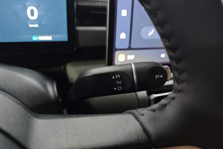 Used Baojun Spark EUV 2025 Smart Luxury Edition 5 Seats Gear Lever