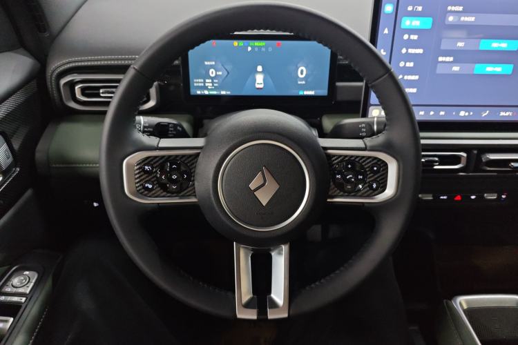 Used Baojun Spark EUV 2025 Smart Luxury Edition 5 Seats Steering Wheel