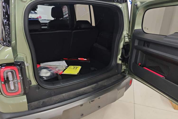 Used Baojun Spark EUV 2025 Smart Luxury Edition 5 Seats Trunk