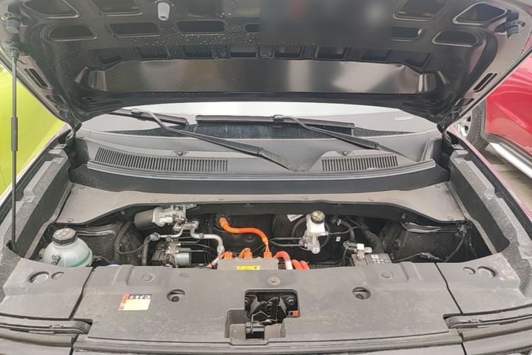Used Baojun Spark EUV 2025 Flagship Edition 5 Seats Engine Bay