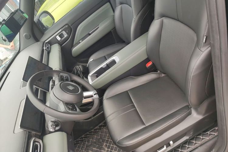 Used Baojun Spark EUV 2025 Flagship Edition 5 Seats Left Front Seat