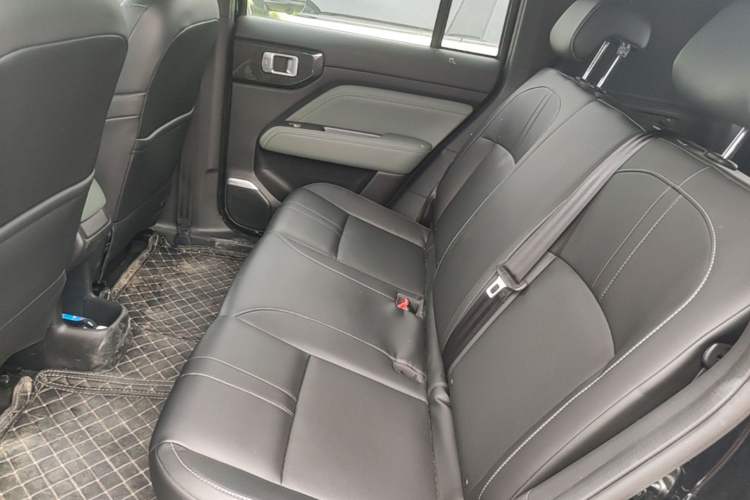 Used Baojun Spark EUV 2025 Flagship Edition 5 Seats Left Rear Seat