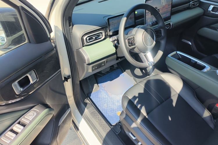 Used Baojun Spark EUV 2025 Smart Luxury Edition 5 Seats Driver Seat