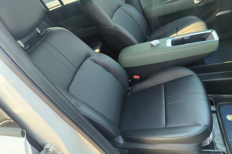 Used Baojun Spark EUV 2025 Smart Luxury Edition 5 Seats Right Front Seat