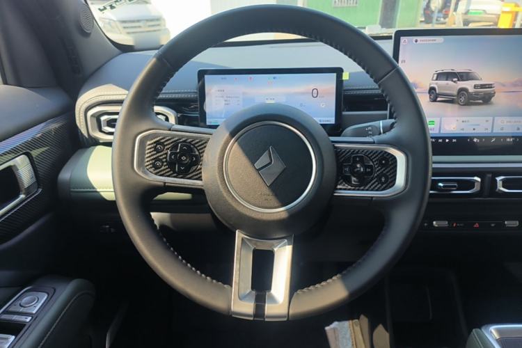 Used Baojun Spark EUV 2025 Smart Luxury Edition 5 Seats Steering Wheel