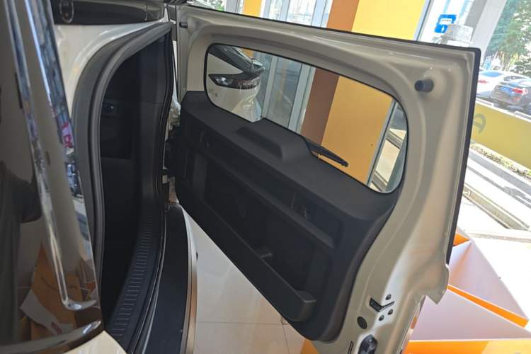 Used Baojun Spark EUV 2025 Smart Luxury Edition 5 Seats Trunk