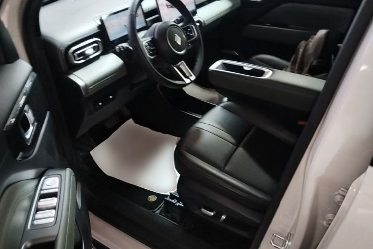 Used Baojun Spark EUV 2025 Flagship Edition 5 Seats Driver Seat