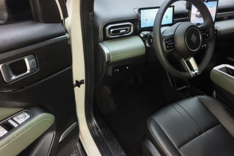 Used Baojun Spark EUV 2025 Flagship Edition 5 Seats Driver Seat