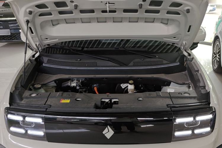 Used Baojun Spark EUV 2025 Flagship Edition 5 Seats Engine Bay