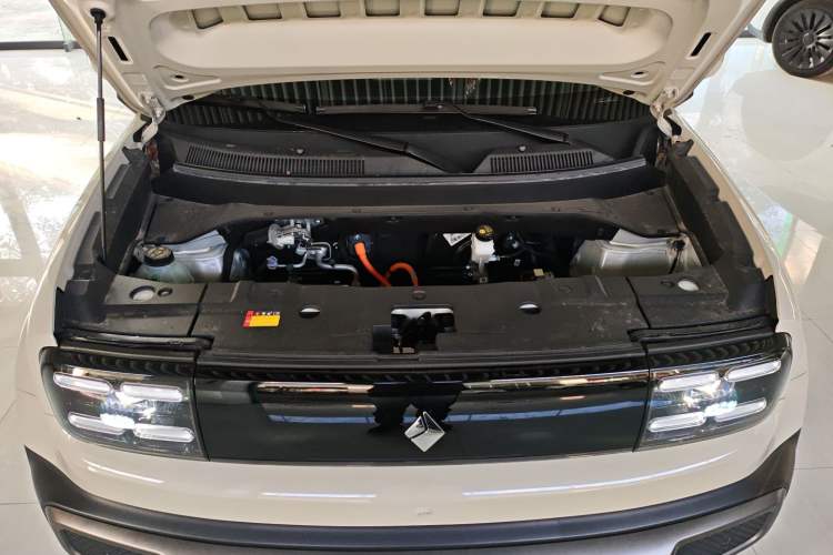 Used Baojun Spark EUV 2025 Flagship Edition 5 Seats Engine Bay