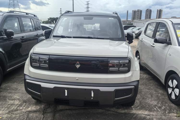 Used Baojun Spark EUV 2025 Flagship Edition 5 Seats Exterior 1