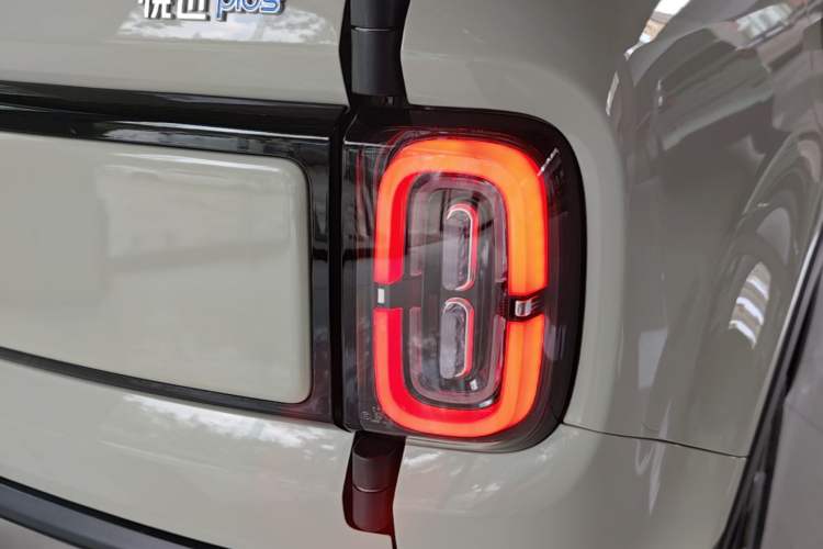 Used Baojun Spark EUV 2025 Flagship Edition 5 Seats Exterior 3
