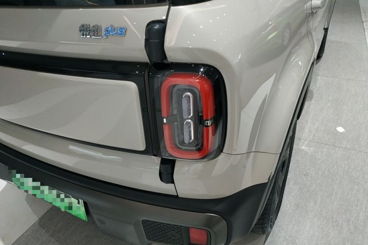 Used Baojun Spark EUV 2025 Flagship Edition 5 Seats Exterior 3