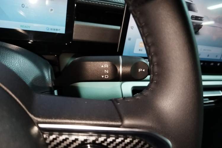 Used Baojun Spark EUV 2025 Flagship Edition 5 Seats Gear Lever