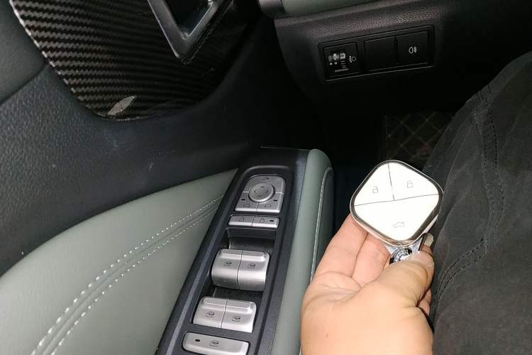 Used Baojun Spark EUV 2025 Flagship Edition 5 Seats Interior 1
