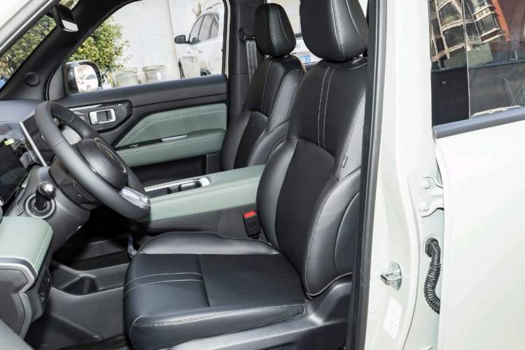 Used Baojun Spark EUV 2025 Flagship Edition 5 Seats Interior 2