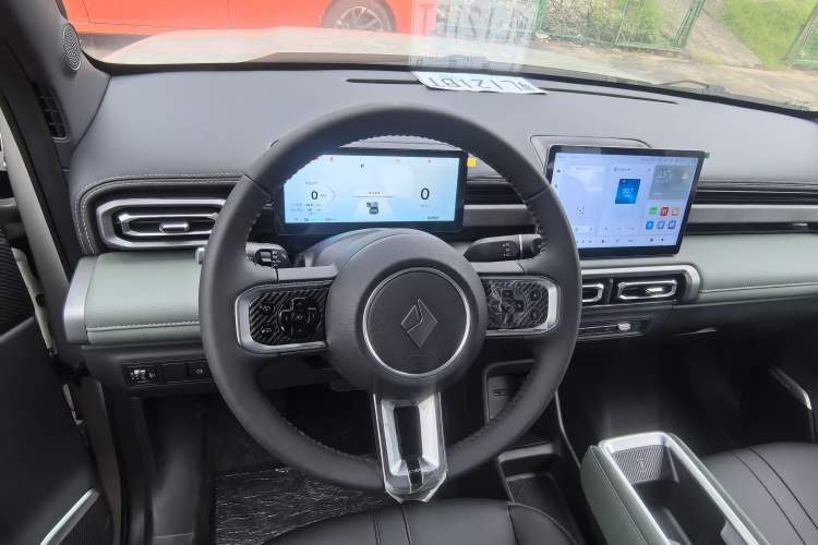 Used Baojun Spark EUV 2025 Flagship Edition 5 Seats Interior 2