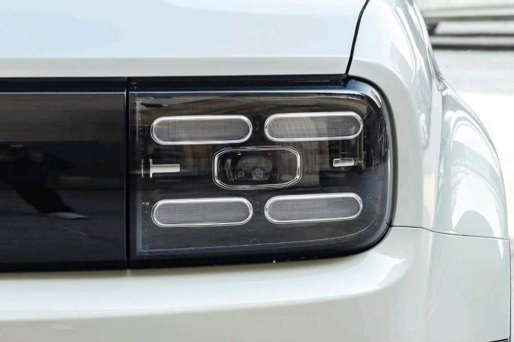 Used Baojun Spark EUV 2025 Flagship Edition 5 Seats Left Front Headlight