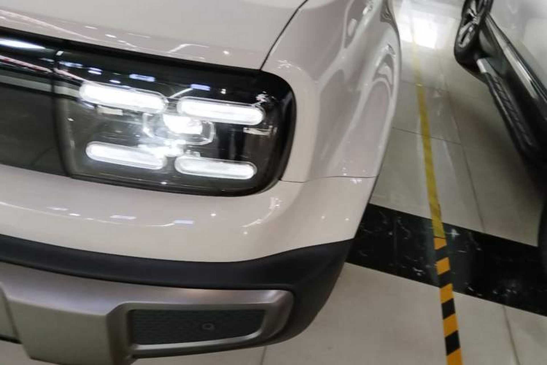 Used Baojun Spark EUV 2025 Flagship Edition 5 Seats Left Front Headlight