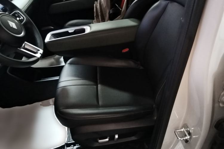 Used Baojun Spark EUV 2025 Flagship Edition 5 Seats Left Front Seat