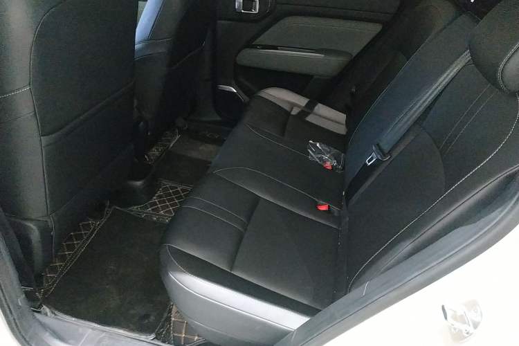 Used Baojun Spark EUV 2025 Flagship Edition 5 Seats Left Rear Seat