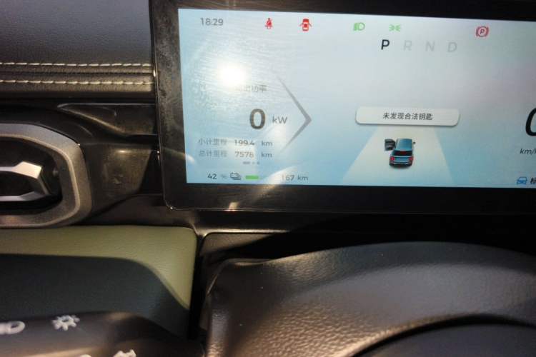 Used Baojun Spark EUV 2025 Flagship Edition 5 Seats Odometer Close Up