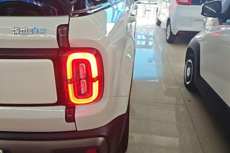 Used Baojun Spark EUV 2025 Flagship Edition 5 Seats Right Rear Taillight