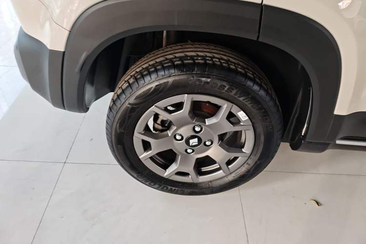 Used Baojun Spark EUV 2025 Flagship Edition 5 Seats Right Rear Wheel Hub