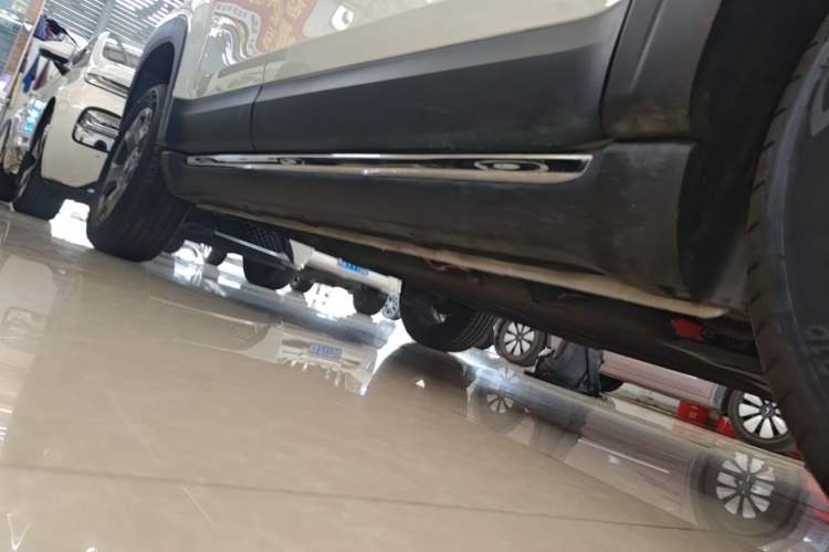 Used Baojun Spark EUV 2025 Flagship Edition 5 Seats Right Side Sill