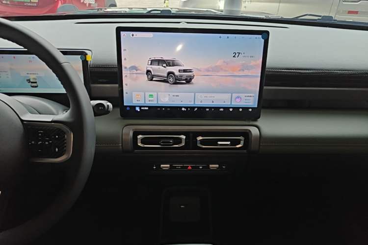 Used Baojun Spark EUV 2026 301km Flagship Edition Audio And AC Panel