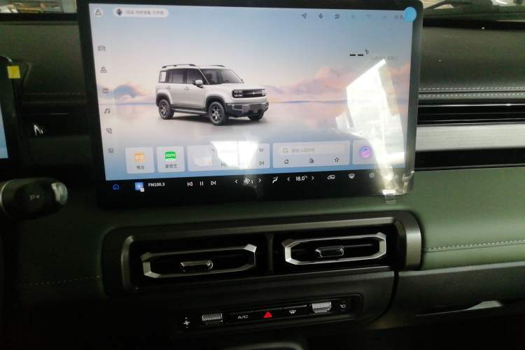 Used Baojun Spark EUV 2026 Model 401km Flagship Edition Audio And AC Panel