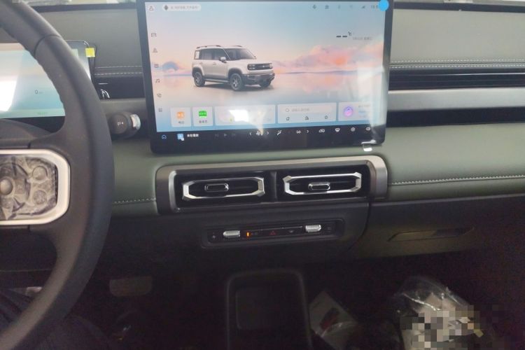 Used Baojun Spark EUV 2026 301km Flagship Edition Audio And AC Panel