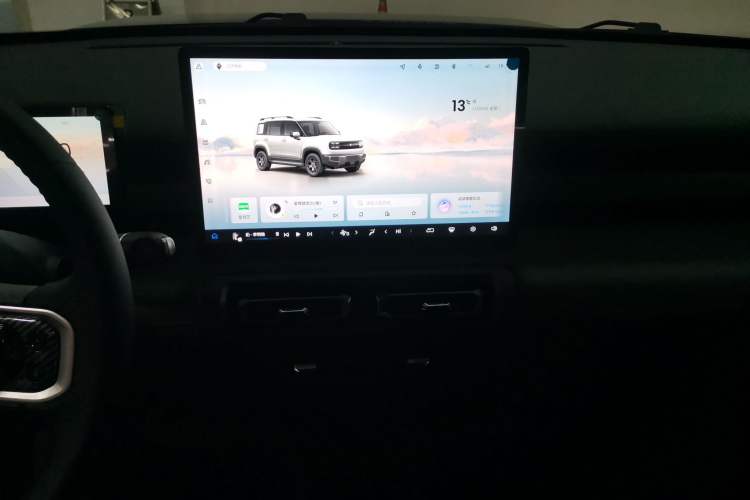 Used Baojun Spark EUV 2026 301km Flagship Edition Audio And AC Panel