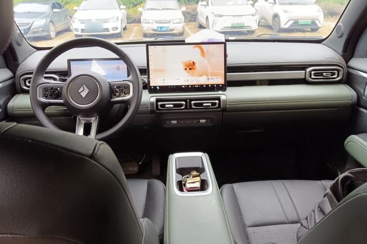 Used Baojun Spark EUV 2026 301km Flagship Edition Center Console