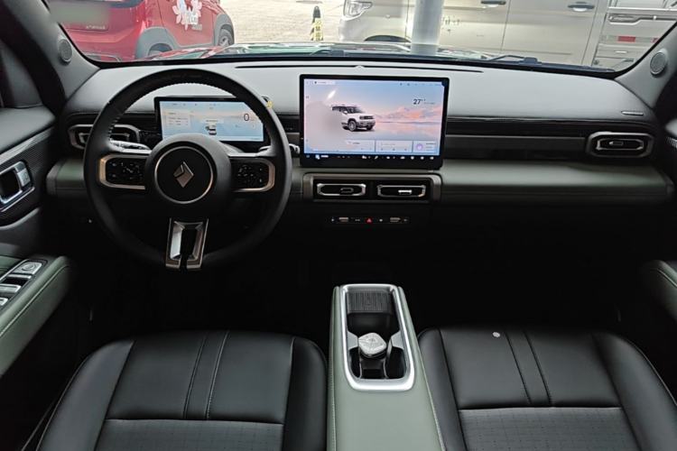 Used Baojun Spark EUV 2026 301km Flagship Edition Center Console
