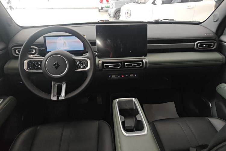 Used Baojun Spark EUV 2026 301km Flagship Edition Center Console