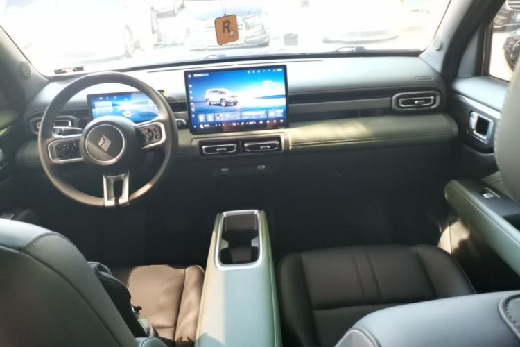 Used Baojun Spark EUV 2026 301km Flagship Edition Center Console