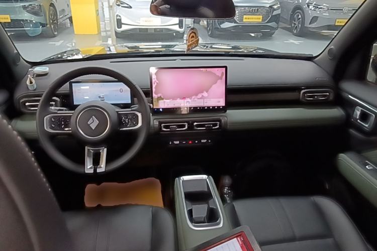 Used Baojun Spark EUV 2026 301km Flagship Edition Center Console