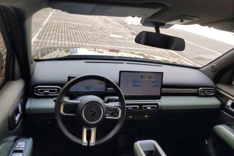 Used Baojun Spark EUV 2026 301km Flagship Edition Center Console
