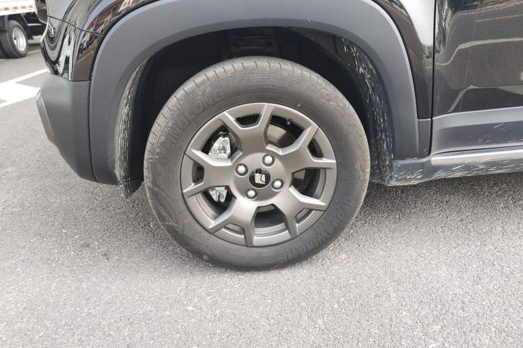 Used Baojun Spark EUV 2026 301km Flagship Edition Exterior 4